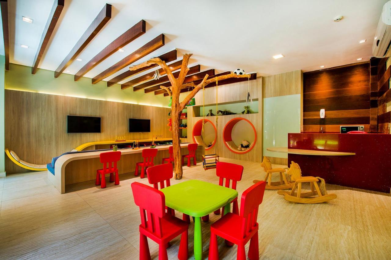 Carmel Cumbuco Resort エクステリア 写真 The Children's Club at the Renaissance Hotel in Cancun, Mexico