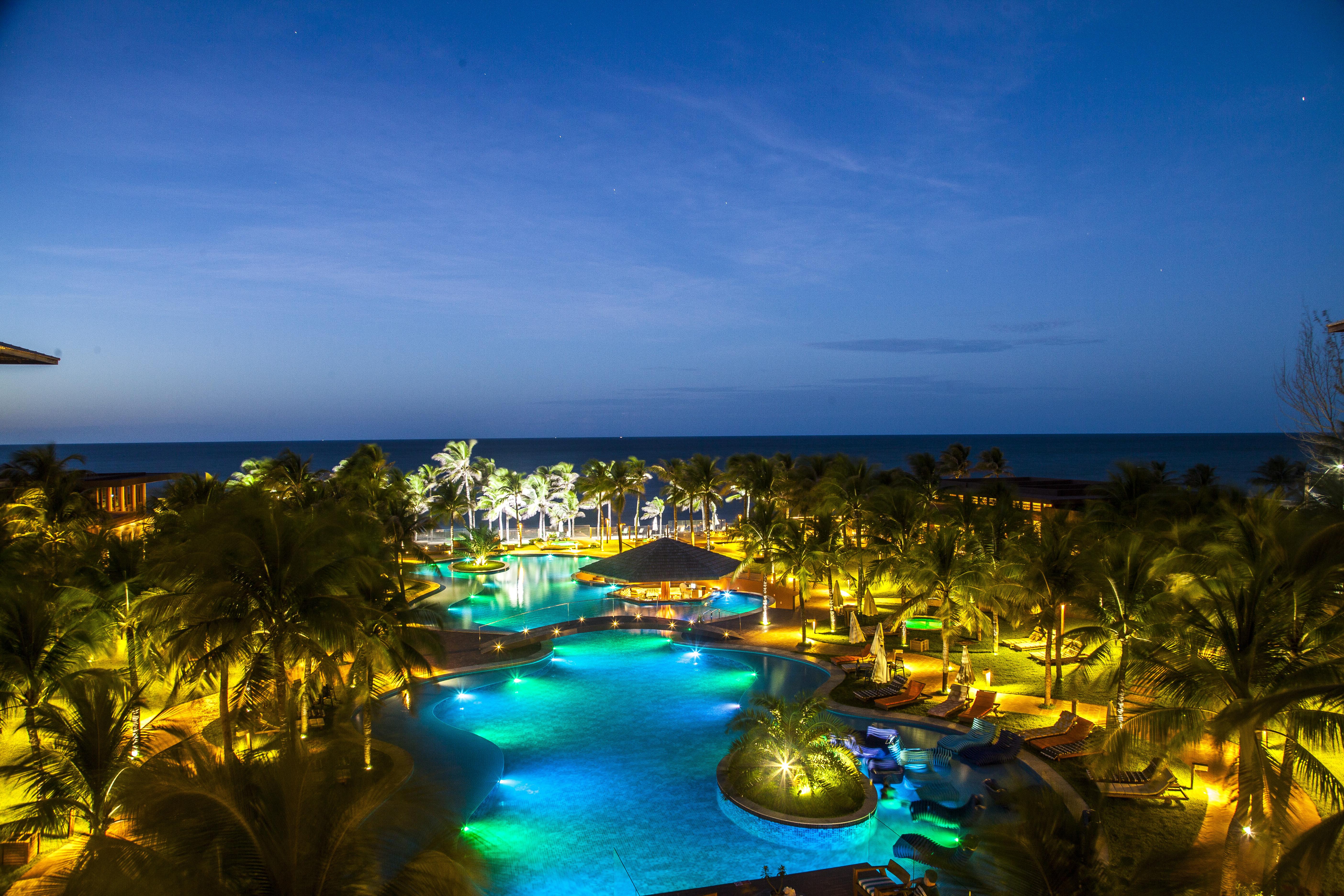 Carmel Cumbuco Resort エクステリア 写真 Hard Rock Hotel at night